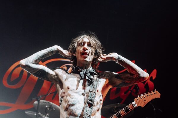 Justin Hawkins playing live with The Darkness