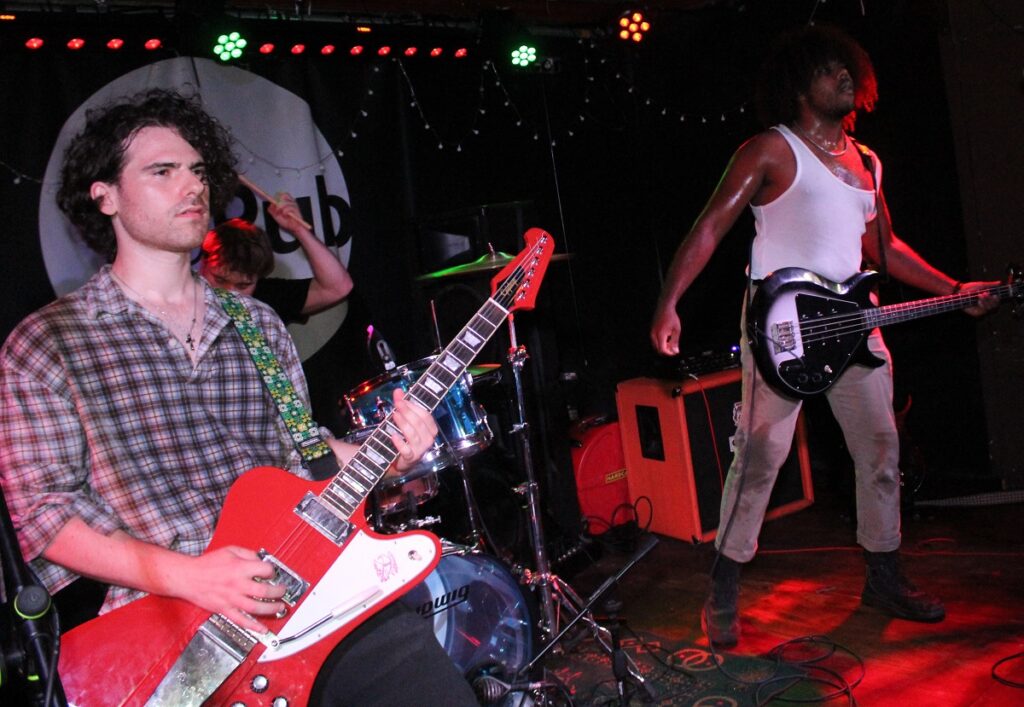 Dead Air - credit Paul Windsor